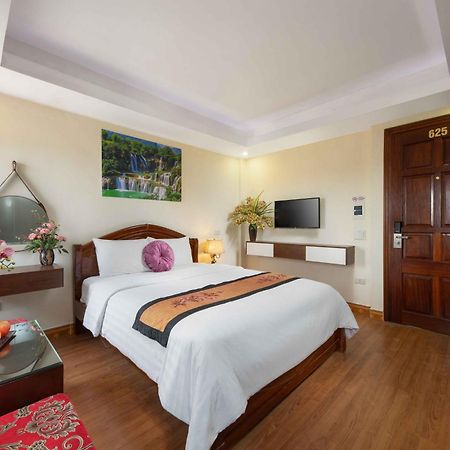 Viet Village Airport Hotel & Restaurants ฮานอย ภายนอก รูปภาพ