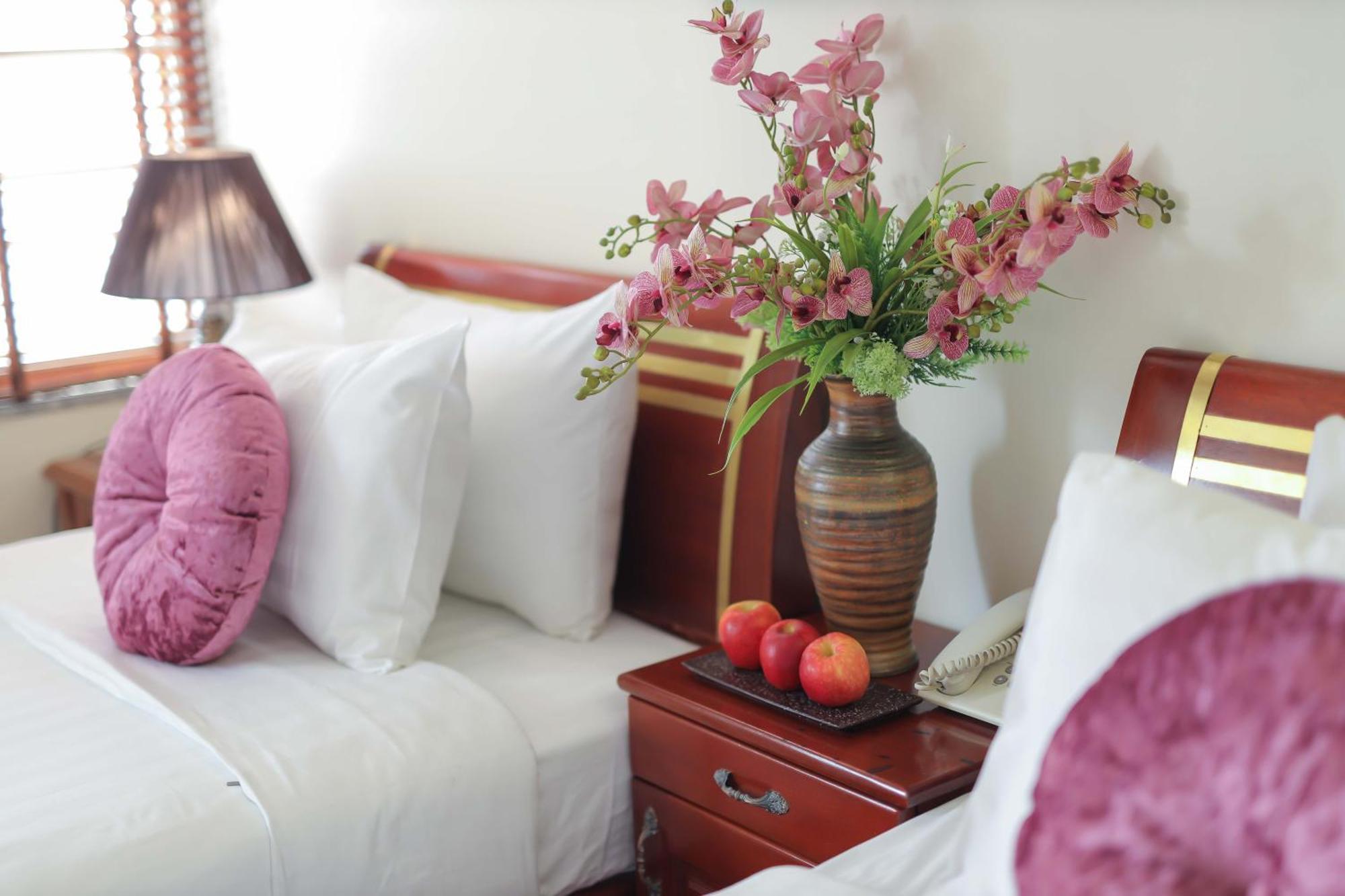 Viet Village Airport Hotel & Restaurants ฮานอย ภายนอก รูปภาพ